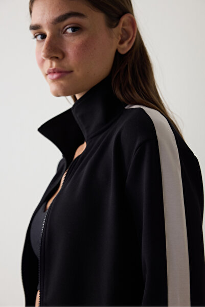 Penti Black Silky Feel Stand Collar Sports Jacket
