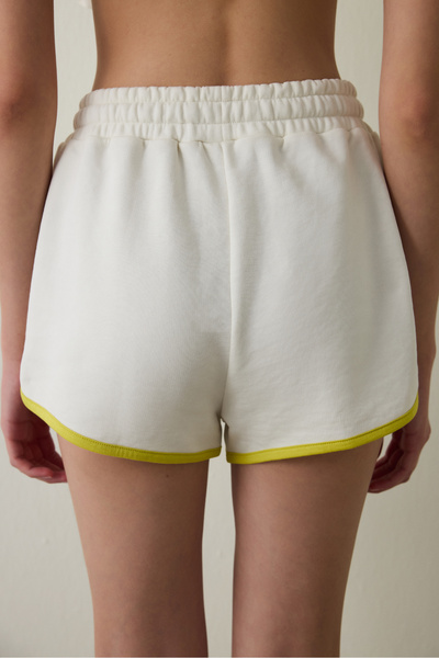 Penti Light Beige Antalya Cucumber Oversize Regular Waist Tie Detail Shorts - Inspired by Flora