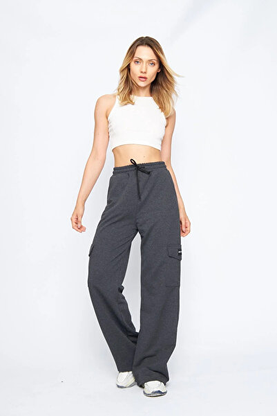Lesa Wear Palazzo Oversize Cut Sweatpants with Cargo Pockets