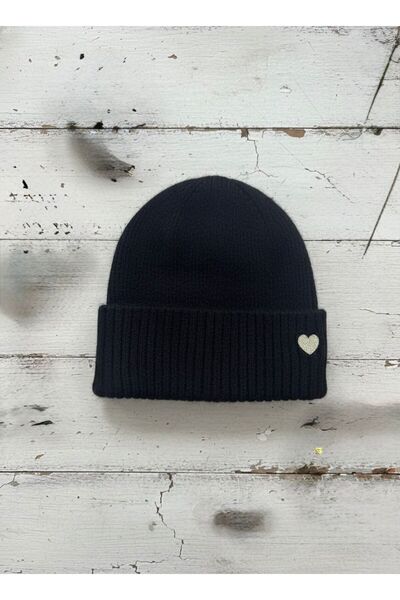Trend Şapka 14802 Gold Kalp Nakışlı Siyah Bere