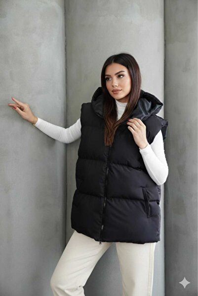 MontClup Women's Puffer Vest Hooded Oversize Comfortable