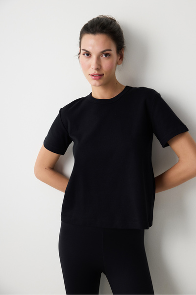 Penti Siyah Bisiklet Yaka Premium Pamuk Tişört