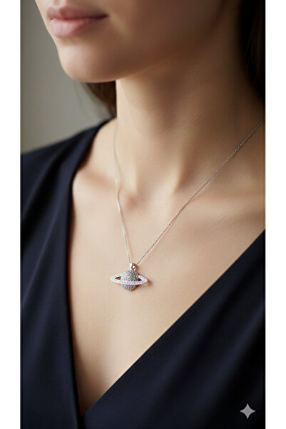 Jewerly قلادة ساتورن رمادية اللون للنساء