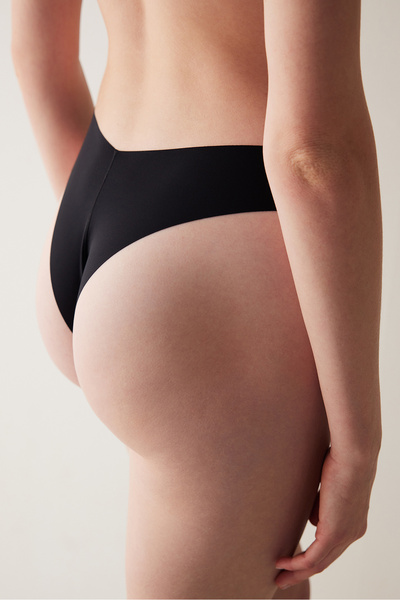 Penti # Μαύρο βραζιλιάνικο εσώρουχο με λέιζερ κοπής μικρού μεγέθους σε σχήμα V