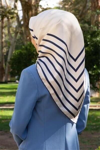 Vissona Eșarfă de mătase Tivil 60990 - 3 - 0003 - 0033 Crem Bleumarin Model î...