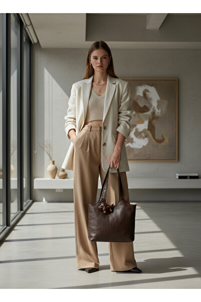 Sister in Love حقيبة نسائية من ميورا تشارم بتفاصيل مميزة