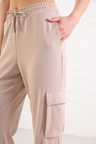 YusGos Women's Soft Textured Modal Fabric Pocket Detailed Elastic Leg Cargo Pants Beige