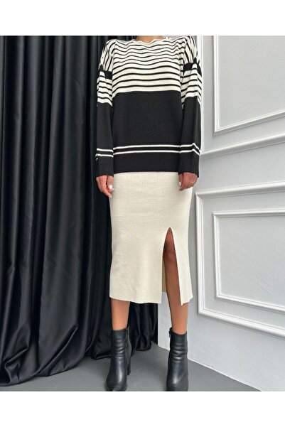 Modamorfo Cream Colored Crew Neck Striped Knitwear Set