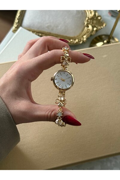 HOUSEKİ Bijuteri Women's Watch with Stone Flower Pattern