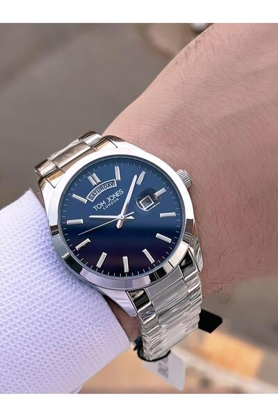 Tom Jones Navy Blue Velvet Steel Strap 3 ATM Water Resistant 2 Year Warranty Men's Watch TJE3.10002.4