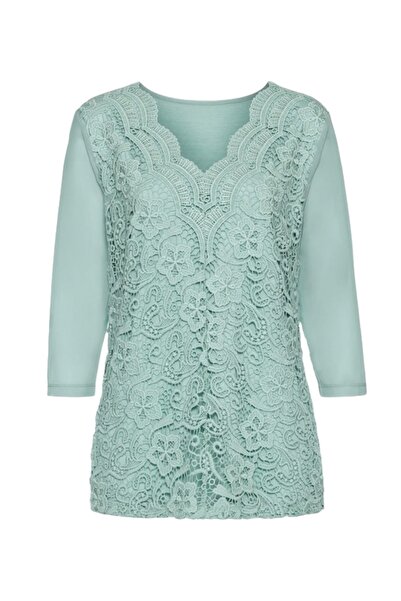 MAMAYAGA Plus Size Women's Sports Blouse - Floral Laced, Tulle Sleeves, Stylish Curve Model