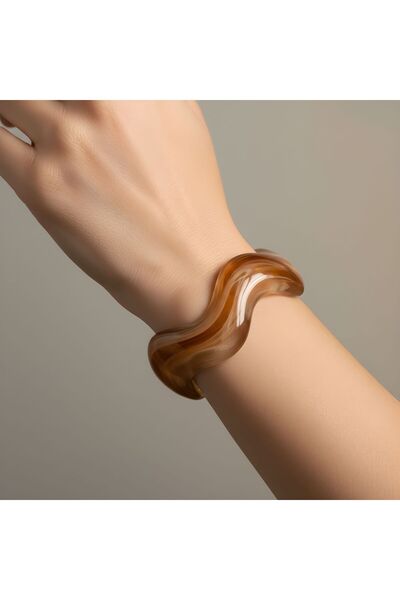 Snartun سوار عظمي مموج بلون الكراميل - مظهر أكريليك مع علبة خاصة