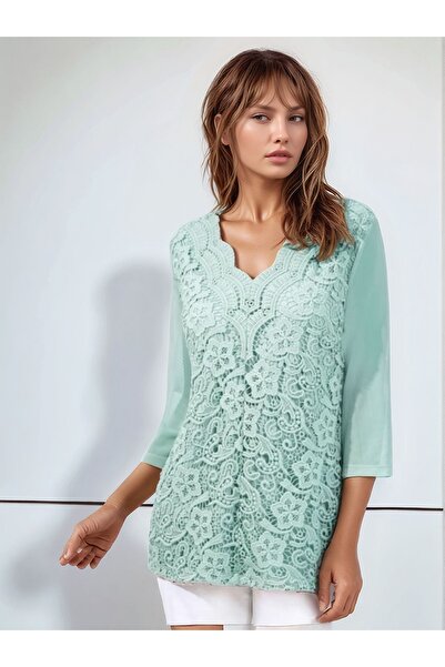 MAMAYAGA Plus Size Women's Sports Blouse - Floral Laced, Tulle Sleeves, Stylish Curve Model