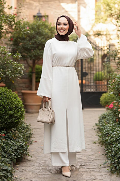 N.S NEVA STYLE طقم ملابس محتشمة أبيض بفتحة جانبية 7669B