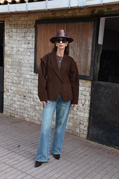MAİ COLLECTİON Bronte Brown Blazer with Shoulder Detail