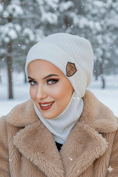 Aişe tesettür Off-White Corded Emblem Masked Beanie