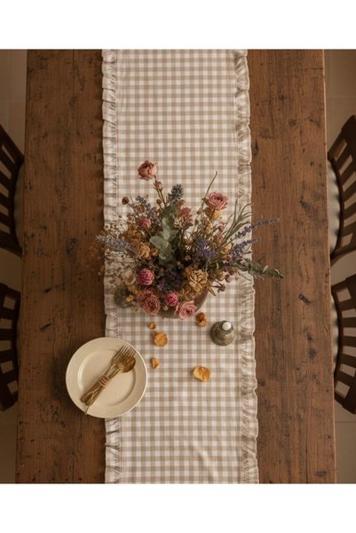 vintagetasarım Runner Kareli Fırfırlı Vintage Bej Krem Duck Keten 40x130cm