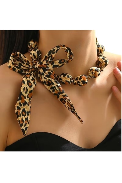 mos&more by mosev Brand Model, Leopard Necklace Bracelet Set