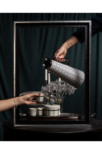 Blends Date Bowl with lid from Azoria