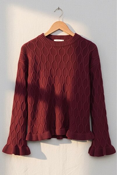 İmajButik Pulover tricotat cu volane în talie și la capătul mâinilor, culoare...