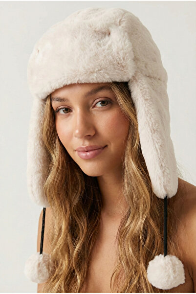 Kapin Ekru Ponponlu Kürk Şapka - Peluş Şapka
