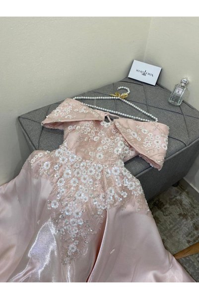 narvenia Glittery off-shoulder midi dress