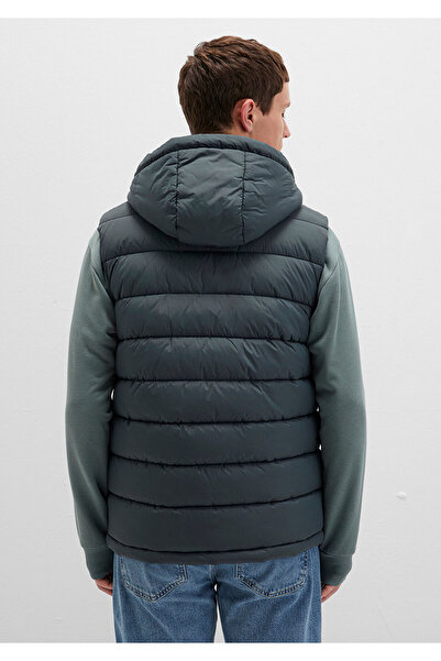 Mavi με κουκούλα Πράσινο φουσκωτό γιλέκο Regular Fit / Normal Cut 0110604-71598