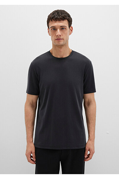 Mavi Μπλουζάκι με λαιμόκοψη μαύρο βασικό μπλουζάκι Regular Fit / Normal Cut 0612865-900