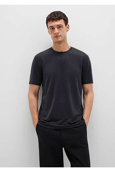 Mavi Μπλουζάκι με λαιμόκοψη μαύρο βασικό μπλουζάκι Regular Fit / Normal Cut 0612865-900