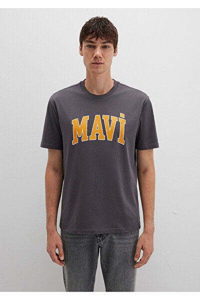 Mavi Anthrazitfarbenes T-Shirt mit Logo-Print, lockere Passform / bequemer Schnitt 0611711-70088