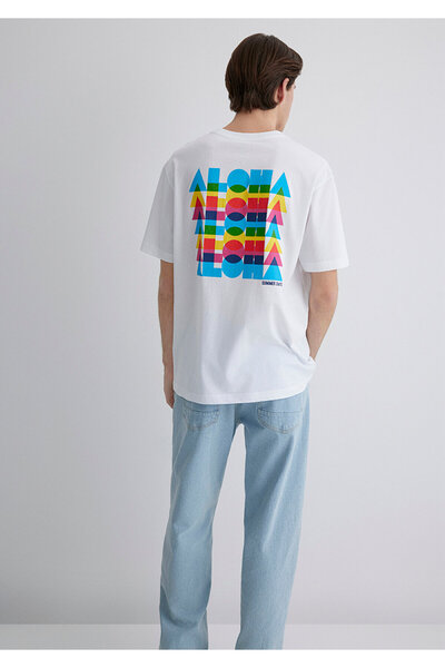 Mavi Weißes T-Shirt mit Aloha-Print, lockere Passform / bequemer Schnitt 0612612-620