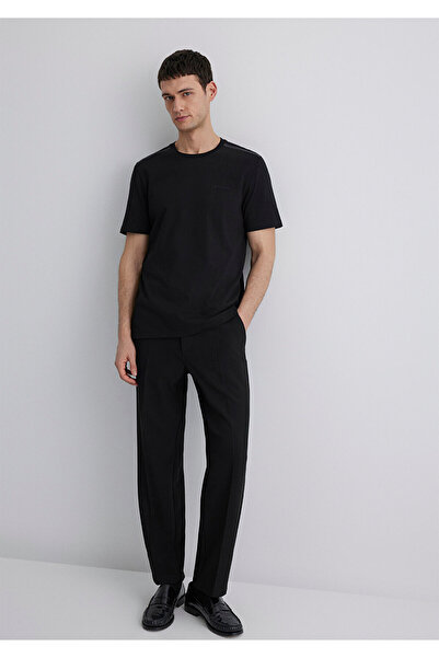 Mavi Μαύρο Μαύρο T-Shirt Regular Fit / Normal Cut 0612689-900