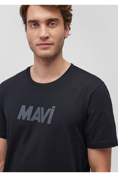 Mavi Černé tričko s potiskem loga Slim Fit - 066846 -900