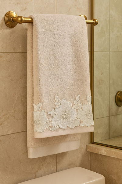 Çeyiz Bahçesi Gülden Velvet Prosop Cremă pentru mâini și față 50/90cm