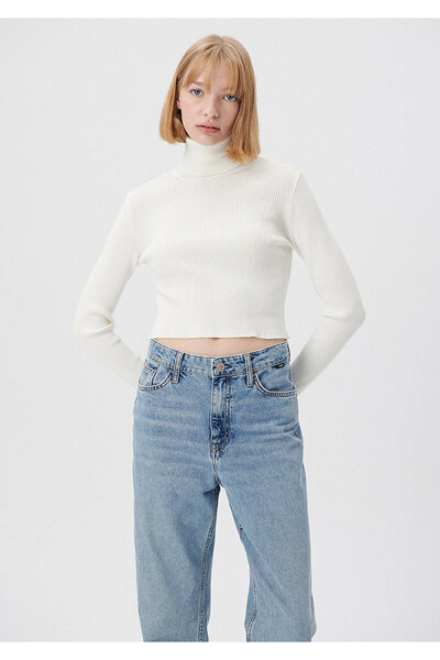 Mavi Pulover alb cu gât înalt - Croială mulată 1710143 -81964