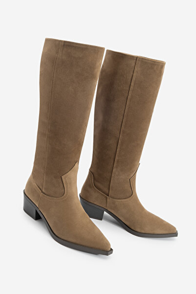 Marjin Γυναικείες μπότες Western χωρίς φερμουάρ με μυτερή μύτη Mivez Tan Suede