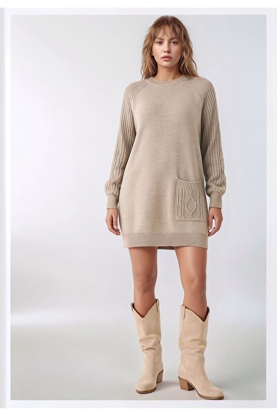 MAMAYAGA Women's Long Sleeves Self-Textured Crew Neck Tunic Oversized Stylish Winter Knitwear Plus Size Sweater