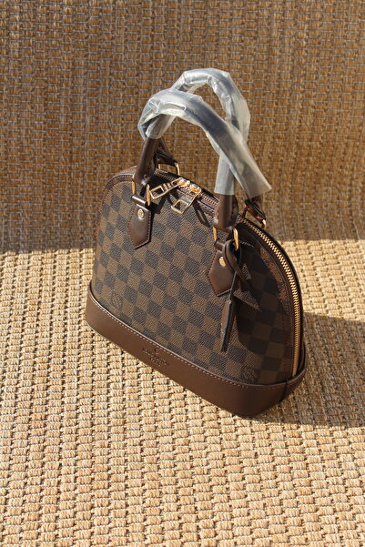 Yama Yagi حقيبة نسائية بنمط الشطرنج مبطنة باللون الأحمر موديل D (27x18)