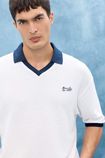 DeFacto Boxy Fit Relaxed Fit Polo Neck Contrast Color Textured Short Sleeve T-Shirt F8352Ax25Au