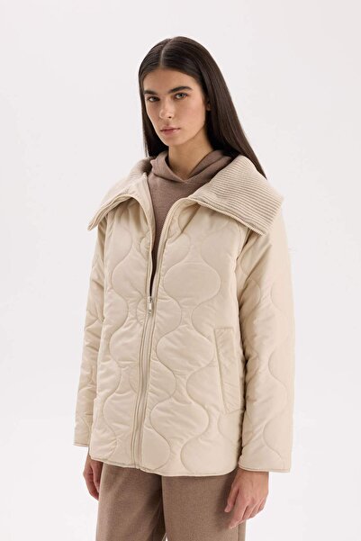 DeFacto Wasserabweisende saisonale Mäntel, gesteppt, mit Reißverschlusstasche, leicht, C7767AX24AU