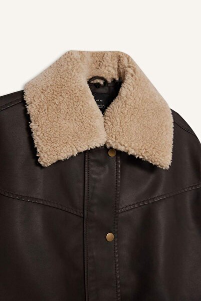 DeFacto Αποσπώμενος γιακάς από ψεύτικη γούνα Dad Fit Polo Collar Taffeta Faux Leather Coats E8540AX25AU