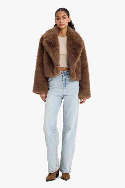 DeFacto Κοντή ψεύτικη γούνα με κουμπιά κανονικής εφαρμογής F2921AX25WN