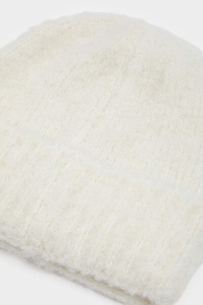 DeFacto Beretă de pluș pentru femei C6637AX24WN