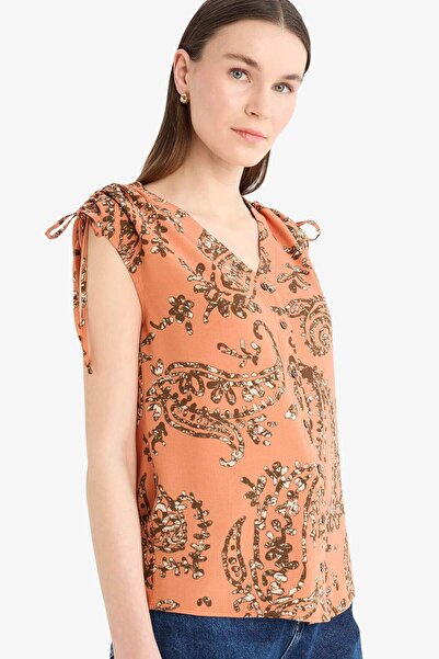 DeFacto Πουκάμισο με κοντό μανίκι με στάμπα με λαιμόκοψη σε σχήμα V F0987AX25SM