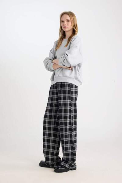 DeFacto Wide Leg Kumaş Pijama Pantolon Geniş Bol Paça Kareli Normal Bel Lastikli Cepli D9548AX24WN