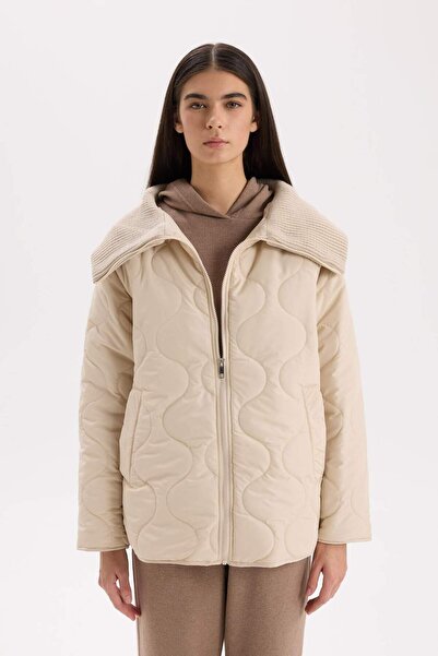 DeFacto Wasserabweisende saisonale Mäntel, gesteppt, mit Reißverschlusstasche, leicht, C7767AX24AU