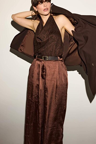 DeFacto Αμάνικη μπλούζα με κανονική εφαρμογή με λαιμόκοψη σατέν G3246AX25WN