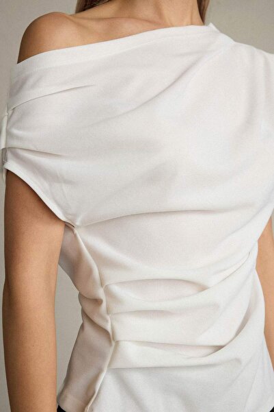 DeFacto Fitted Basic Plain One Shoulder Blouse F8993Ax25Sm