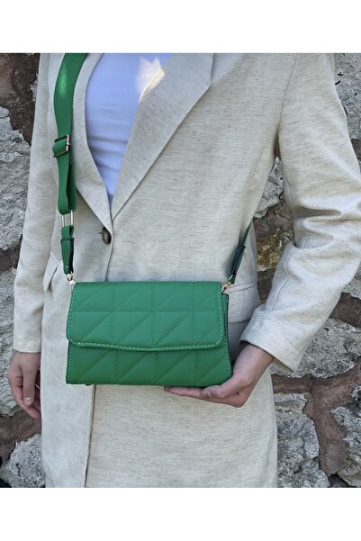 PurpleART Γυναικεία πράσινη καπιτονέ τσάντα ώμου με ρυθμιζόμενο λουράκι κολώνας