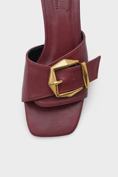 Capone Outfitters Susanne Women's Mid-Heeled Metal Buckle Slippers